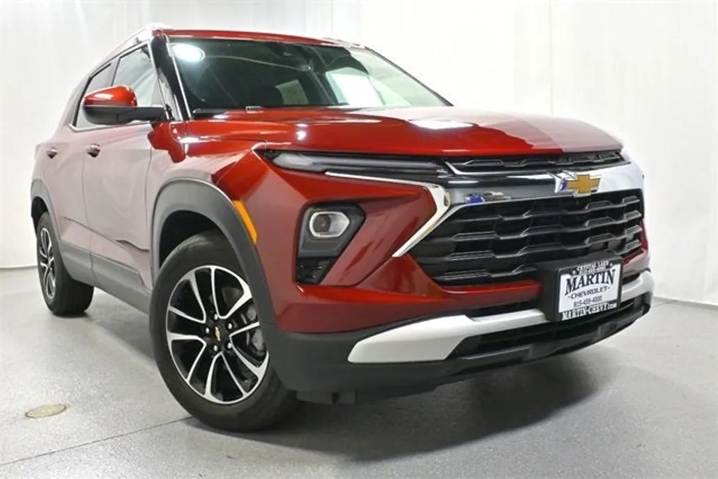 2025 Chevrolet Trailblazer LT photo 1