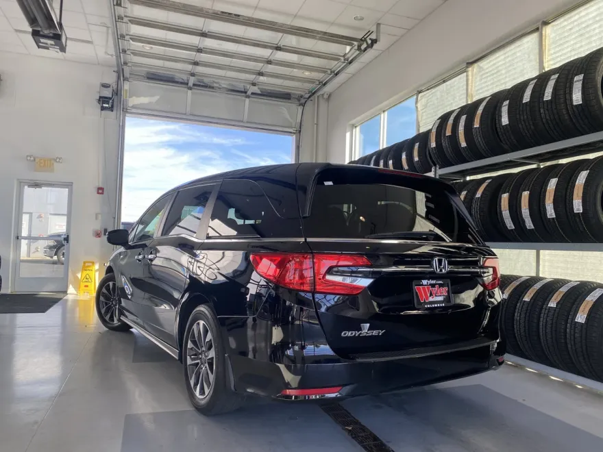 2022 Honda Odyssey EX-L photo 1