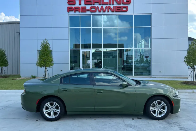 2022 Dodge Charger SXT photo 1