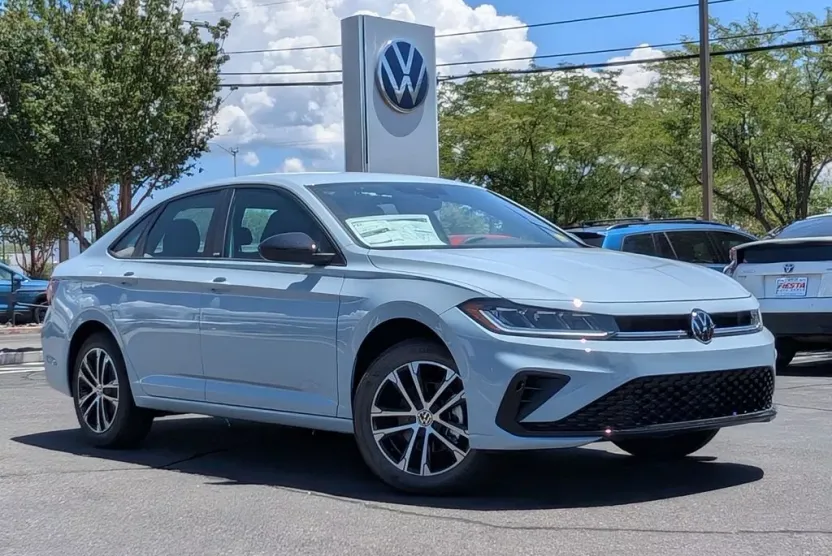 2025 Volkswagen Jetta 1.5T Sport photo 1