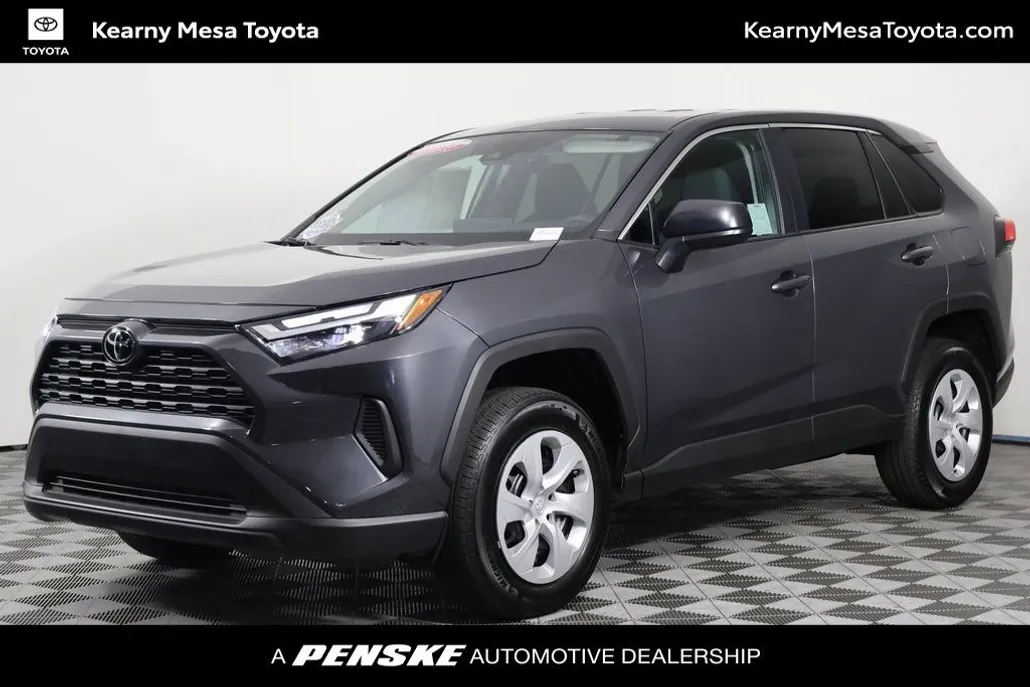 2025 Toyota RAV4 LE photo 1