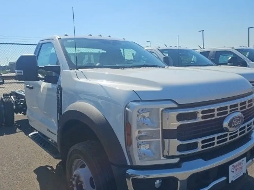 2026 Ford F-550 photo 1
