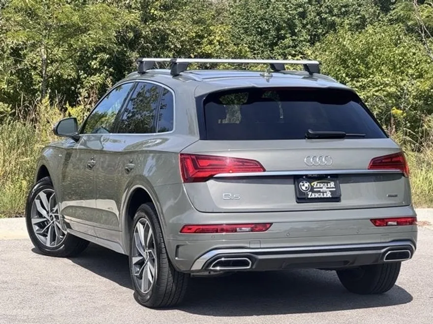 2023 Audi Q5 45 S line Premium Plus photo 1