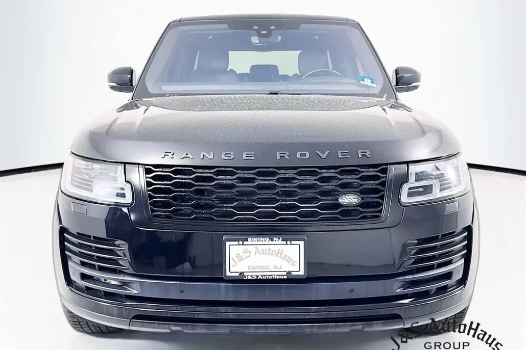 2018 Land Rover Range Rover SuperCharged photo 1