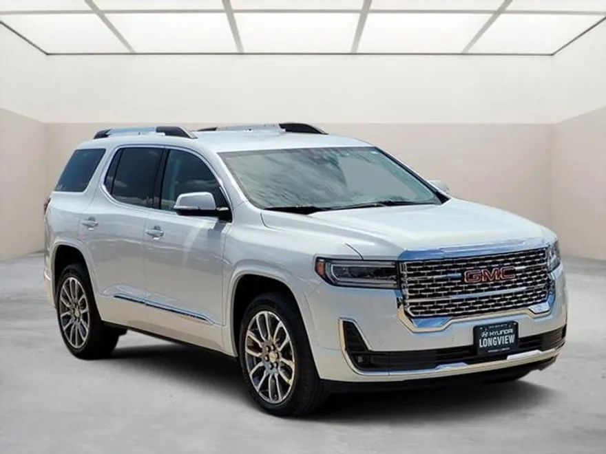 2023 Gmc Acadia Denali photo 1