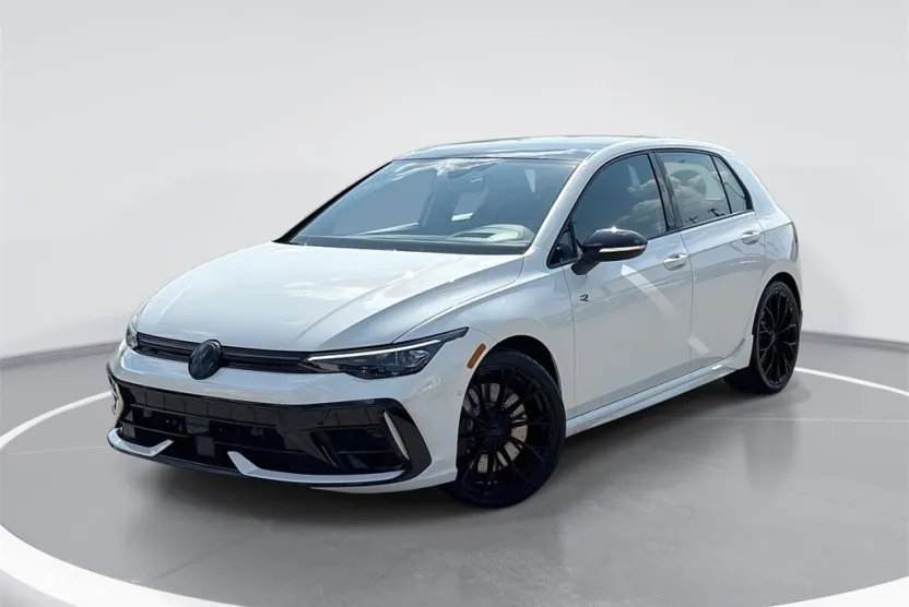 2025 Volkswagen Golf R photo 1
