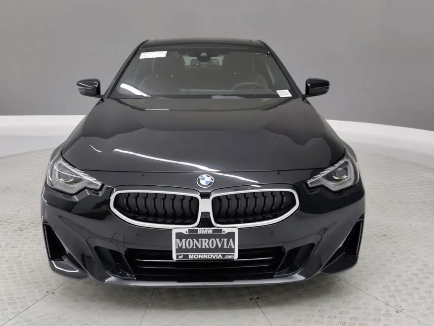 2025 Bmw 230i Coupe photo 1
