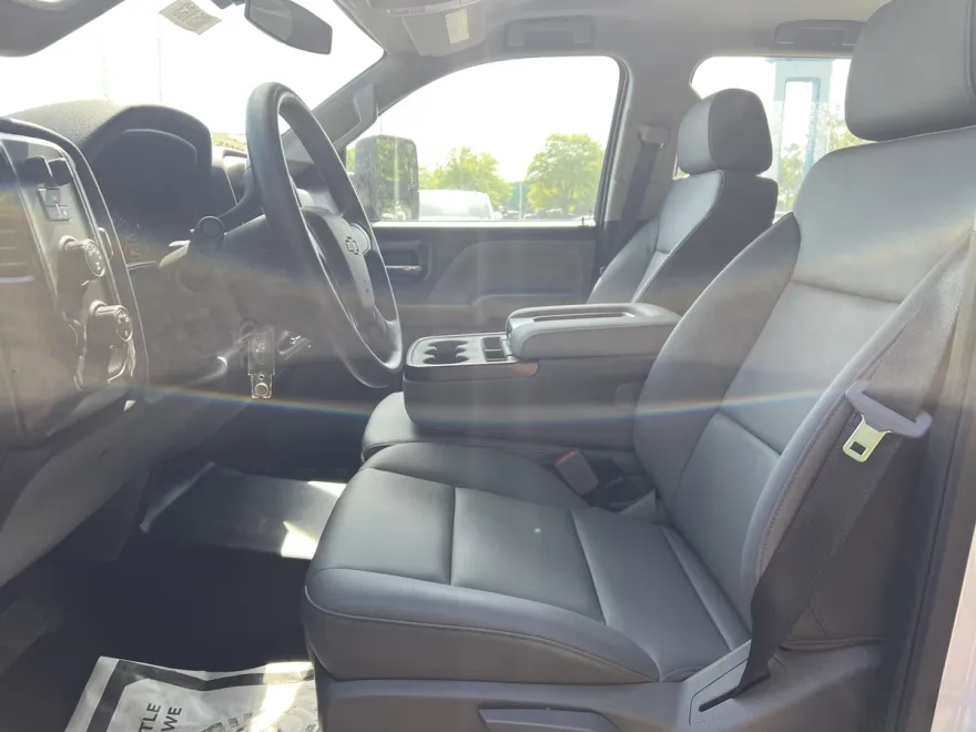 2024 Chevrolet Silverado 5500HD Work Truck photo 1