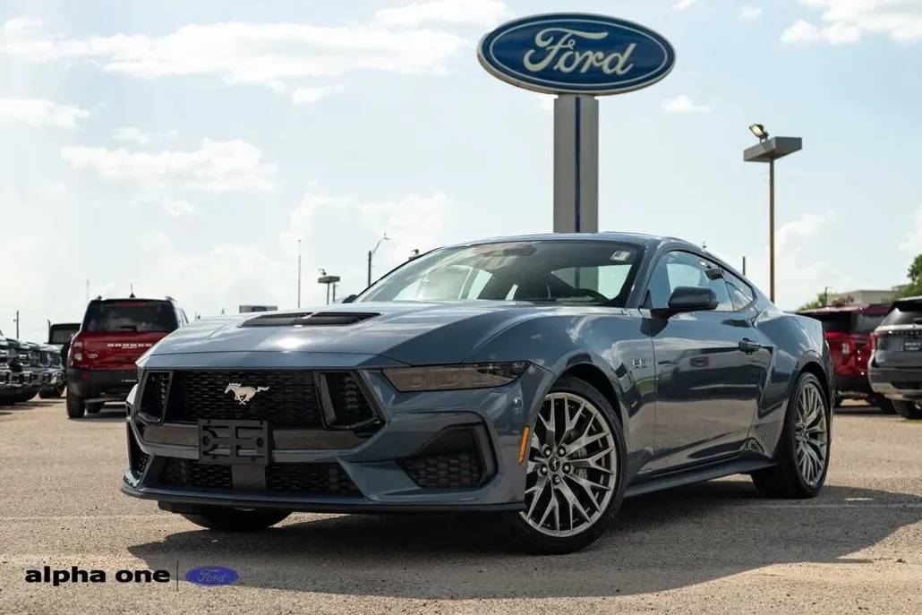 2025 Ford Mustang GT Premium photo 1