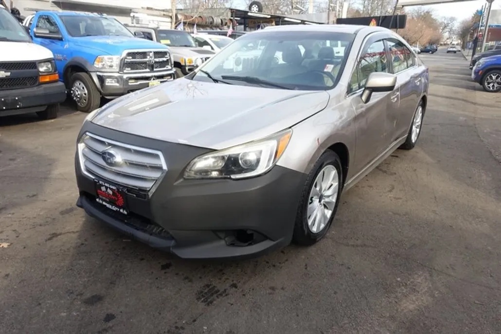 2015 Subaru Legacy 2.5i Premium photo 1