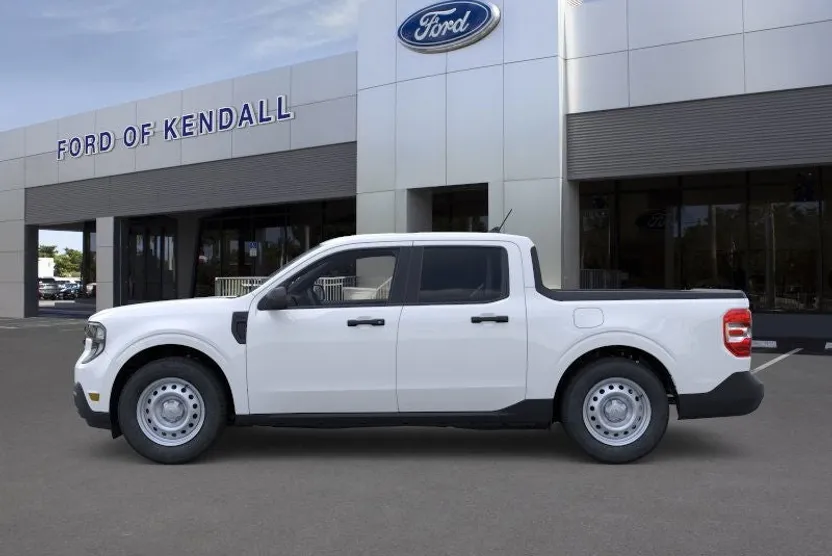 2025 Ford Maverick XL photo 1