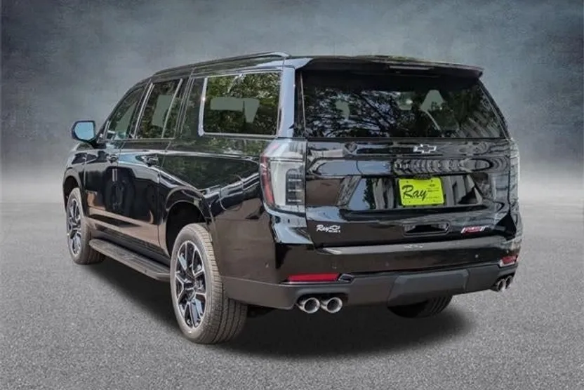 2025 Chevrolet Suburban RST photo 1