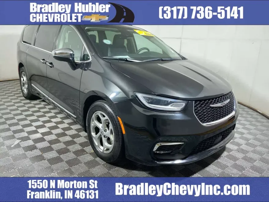 2023 Chrysler Pacifica Limited photo 1