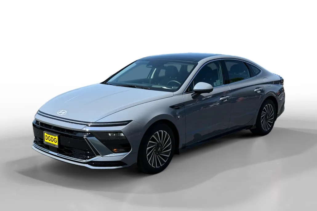 2025 Hyundai Sonata Hybrid Limited photo 1