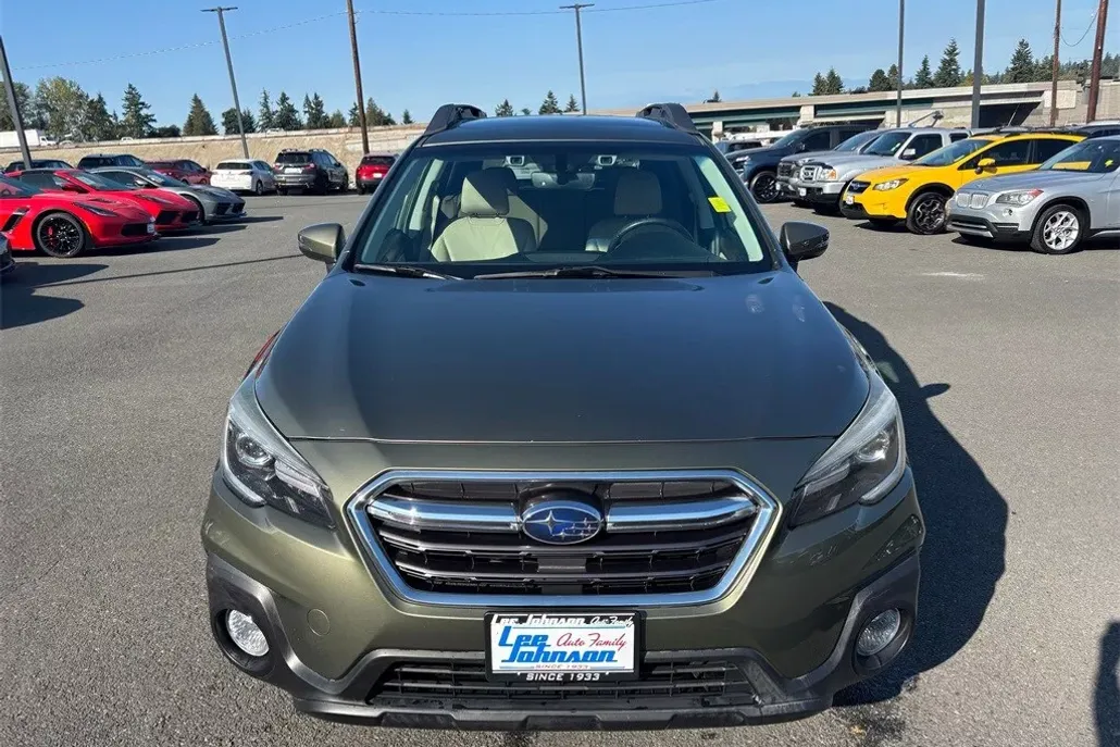 2018 Subaru Outback 2.5i Limited photo 1