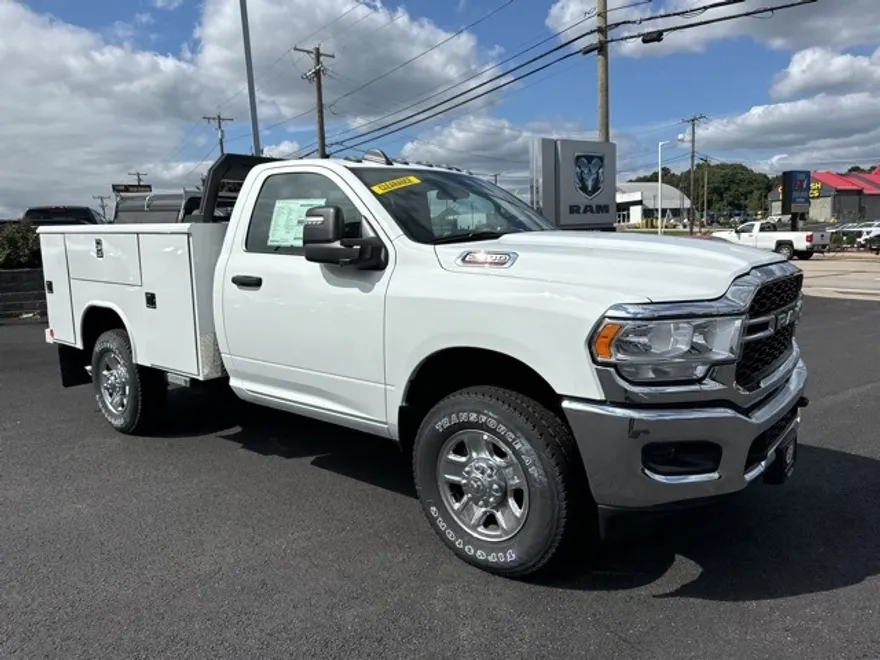 2023 Ram 2500 Tradesman photo 1