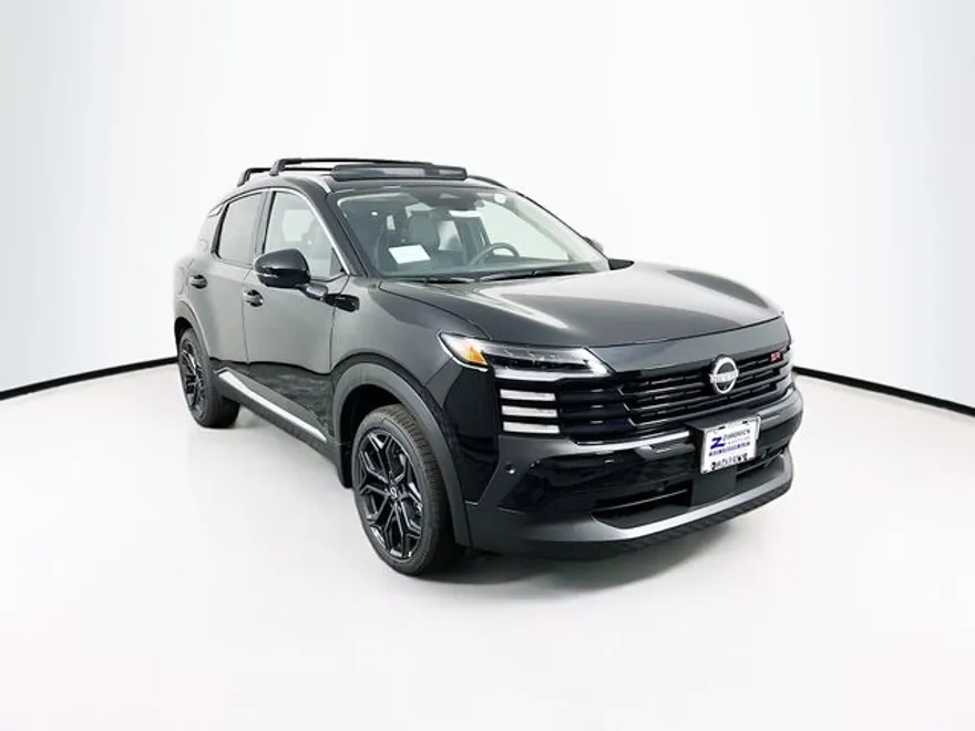 2026 Nissan Kicks SR photo 1