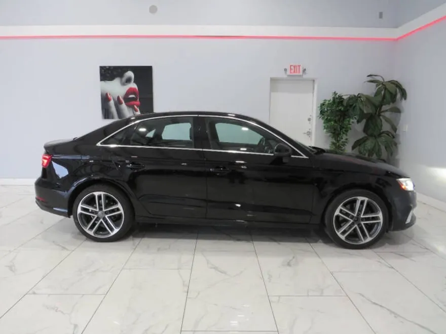 2019 Audi A3 Premium 40 TFSI photo 1