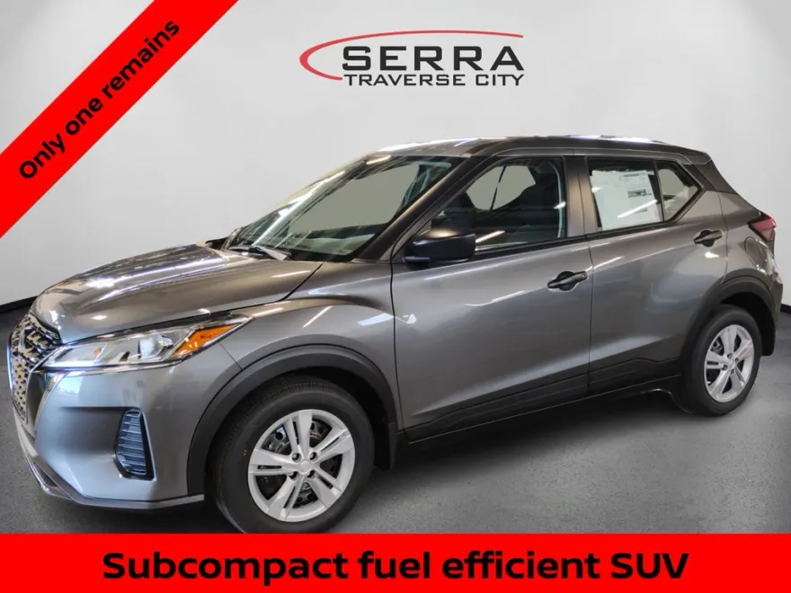 2025 Nissan Kicks Play S photo 1