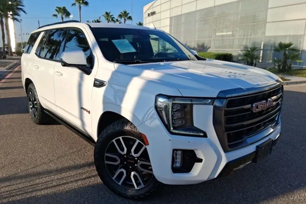 2023 Gmc Yukon AT4 photo 1