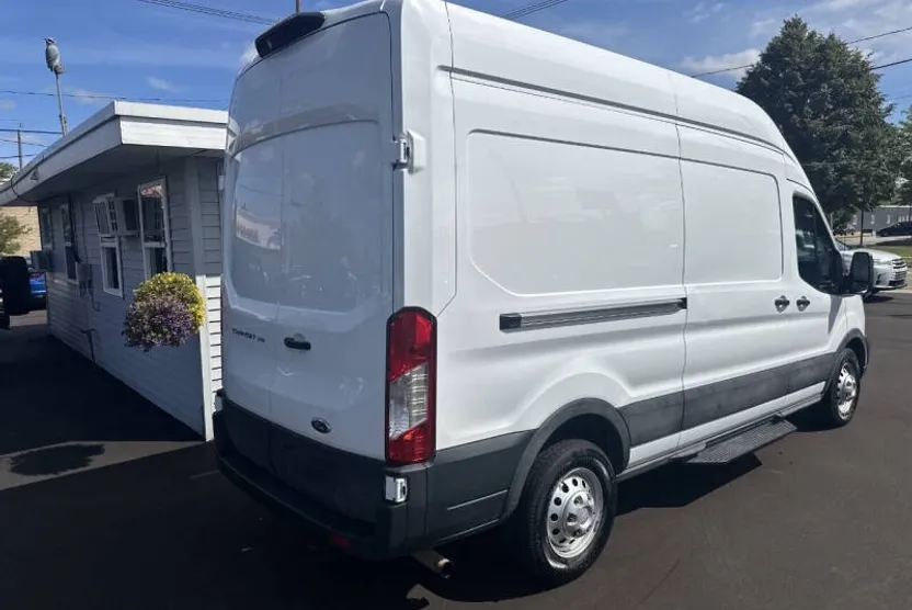 2021 Ford Transit Cargo Van photo 1