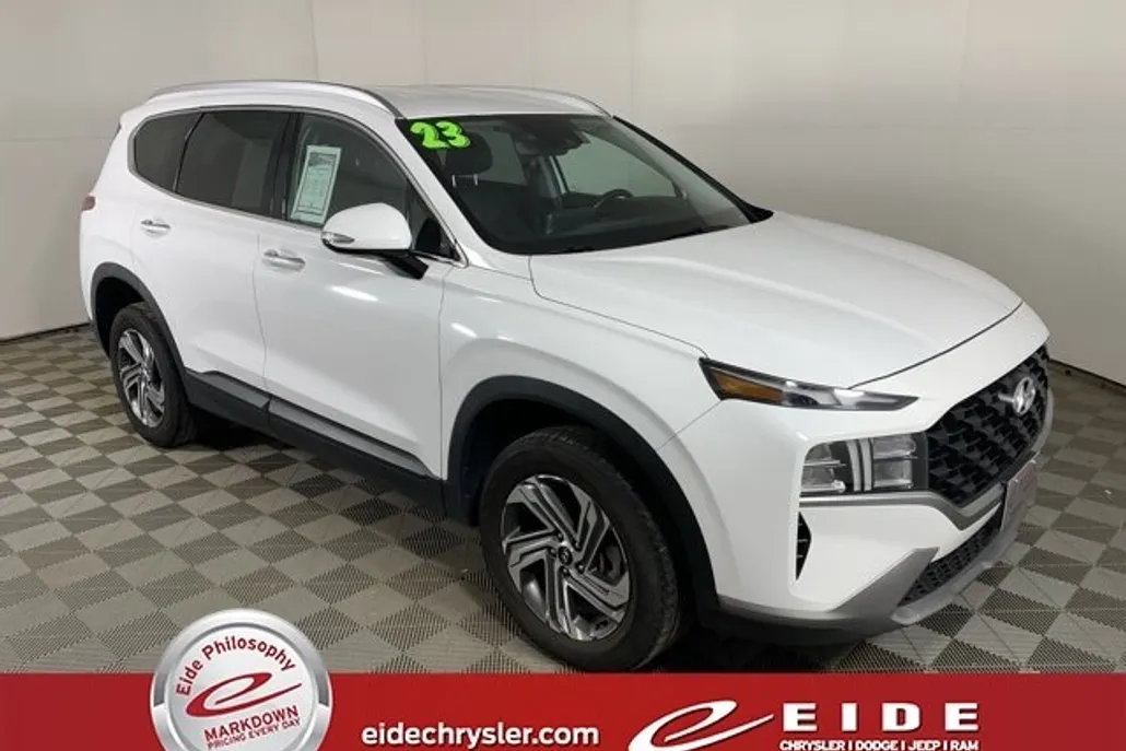 2023 Hyundai Santa Fe SEL photo 1