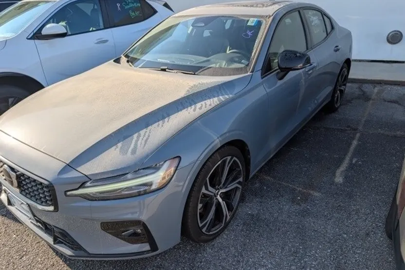 2024 Volvo S60 B5 Core photo 1