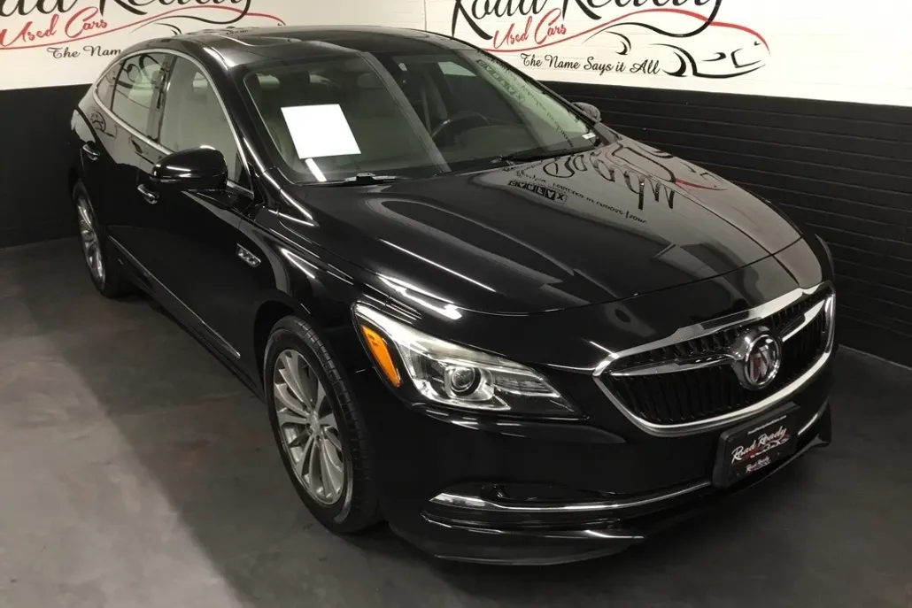2019 Buick LaCrosse Essence photo 1