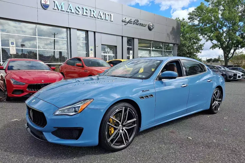 2022 Maserati Quattroporte Modena Q4 photo 1