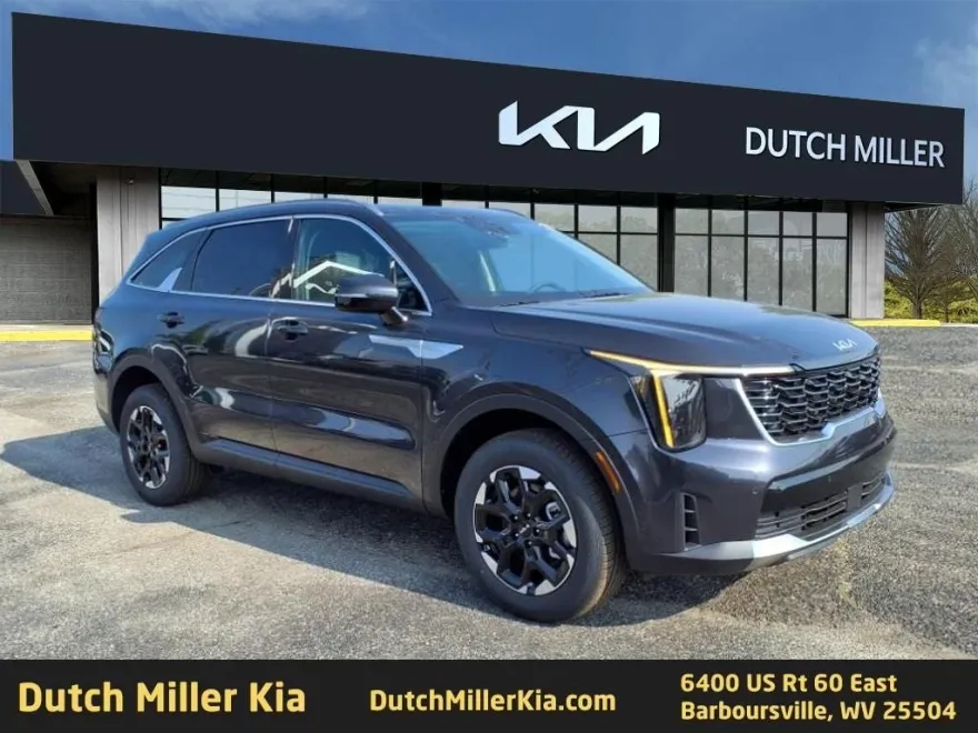2025 Kia Sorento S photo 1