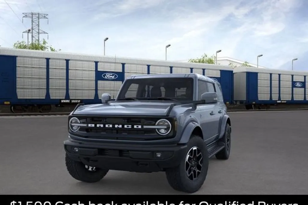 2025 Ford Bronco Outer Banks photo 1