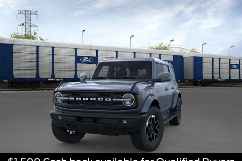 2025 Ford Bronco Outer Banks photo 1