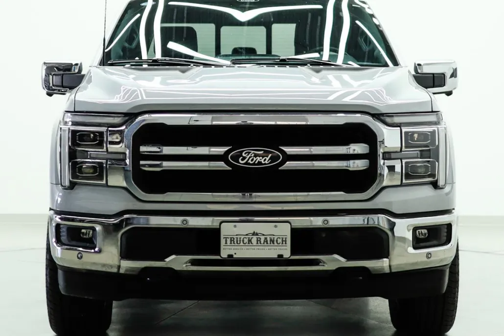 2025 Ford F-150 Lariat photo 1