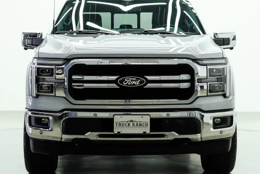 2025 Ford F-150 Lariat photo 1