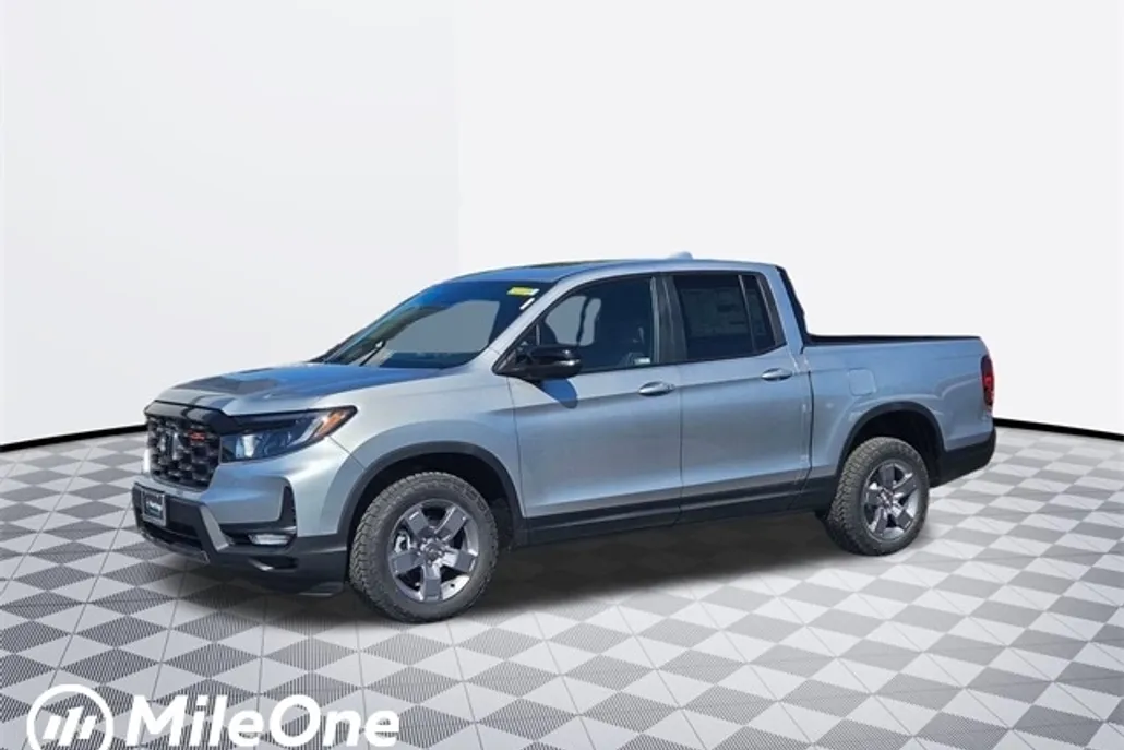 2025 Honda Ridgeline TrailSport photo 1