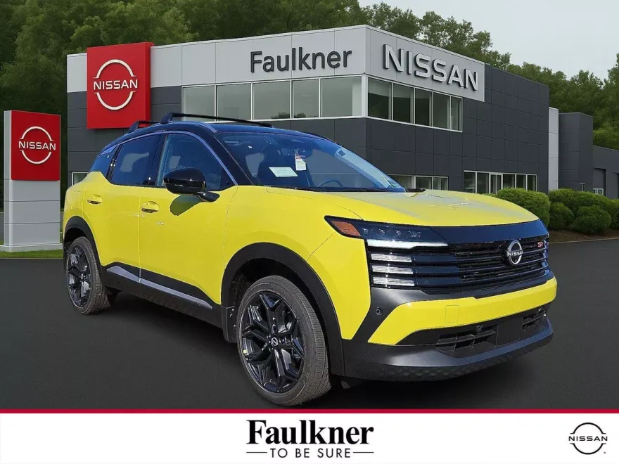 2026 Nissan Kicks SR photo 1