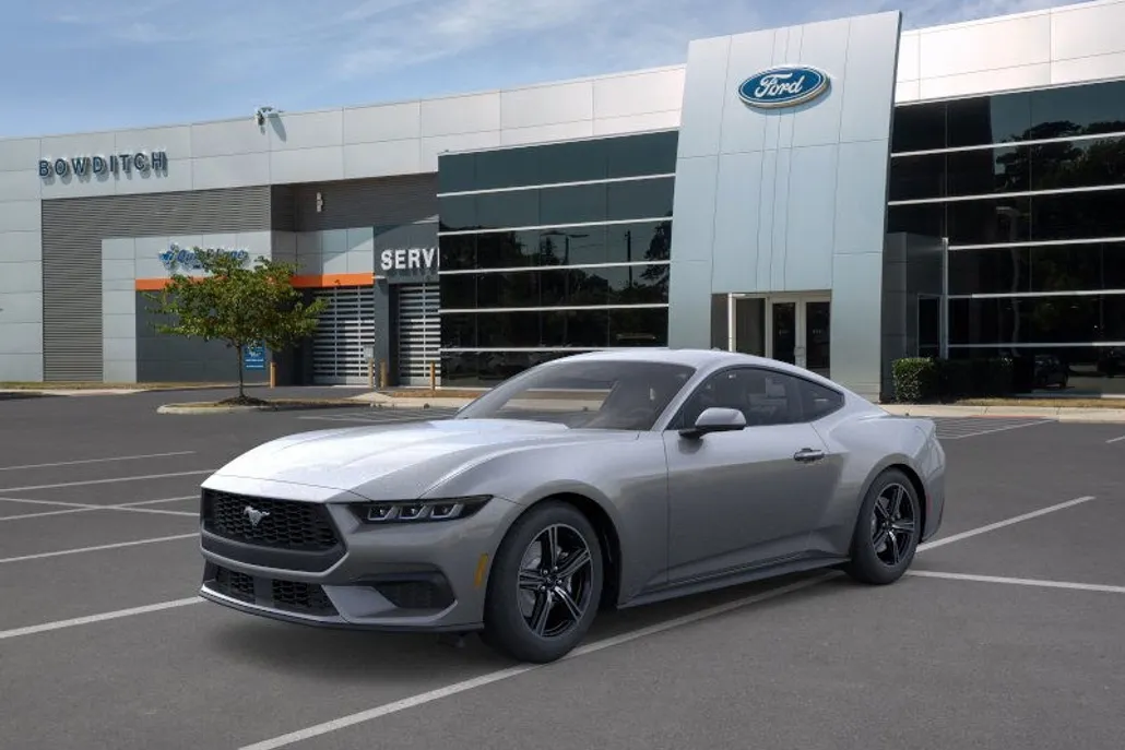 2025 Ford Mustang EcoBoost photo 1