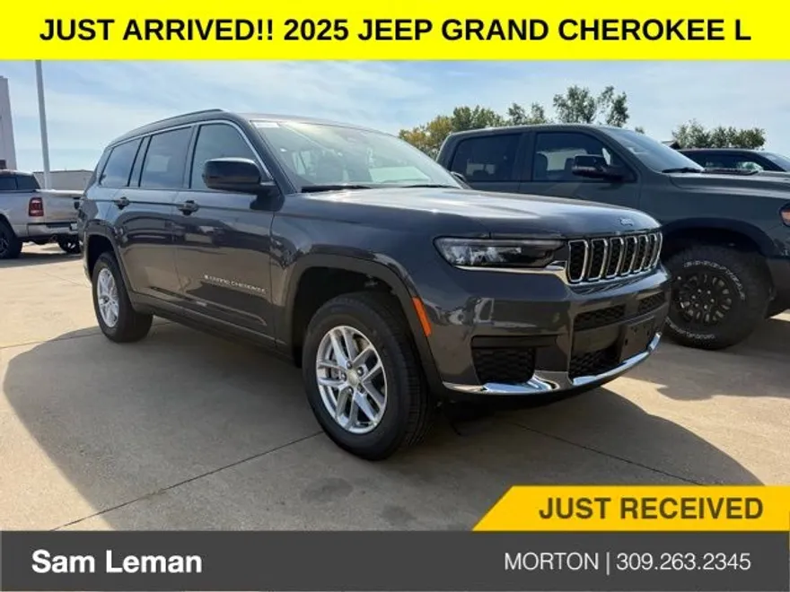 2025 Jeep Grand Cherokee Laredo photo 1