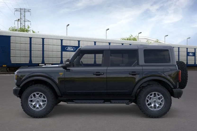 2025 Ford Bronco Badlands photo 1