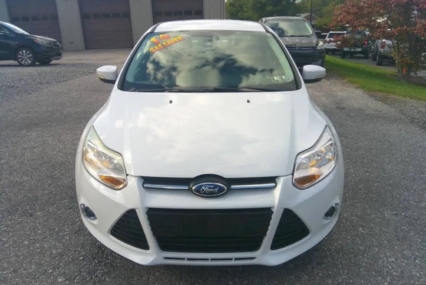 2014 Ford Focus SE photo 1
