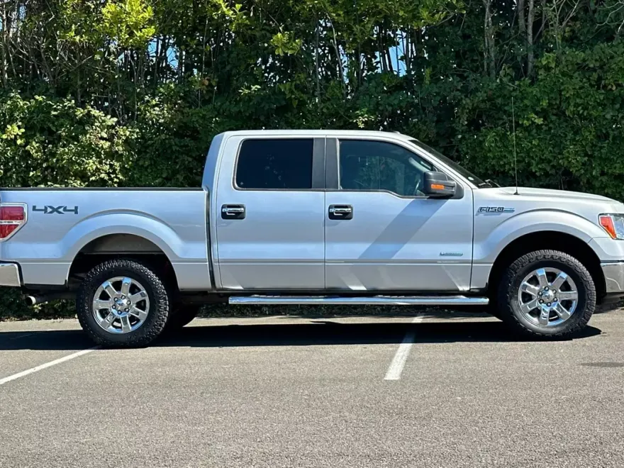 2013 Ford F-150 XLT photo 1