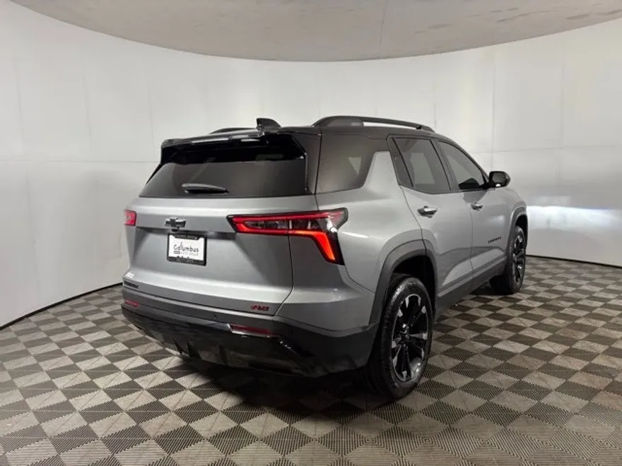 2025 Chevrolet Equinox RS photo 1