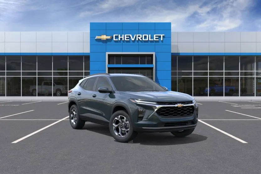 2025 Chevrolet Trax LT photo 1