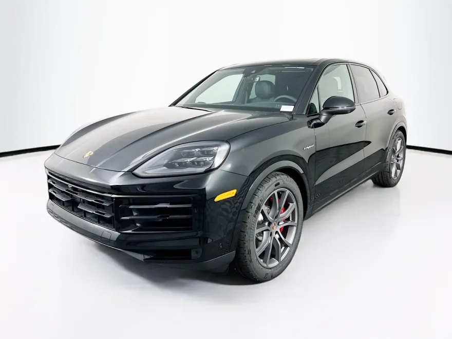 2026 Porsche Cayenne S E-Hybrid photo 1