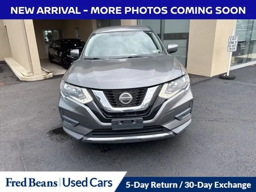 2018 Nissan Rogue S photo 1