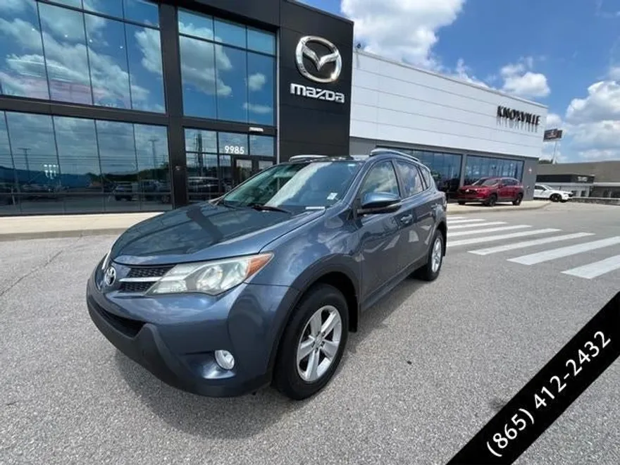 2014 Toyota RAV4 XLE photo 1