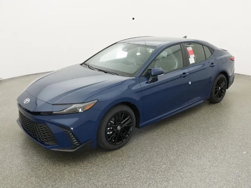 2026 Toyota Camry SE photo 1