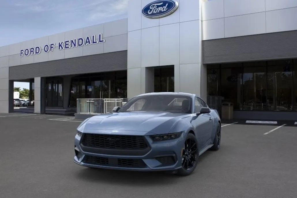 2025 Ford Mustang EcoBoost photo 1