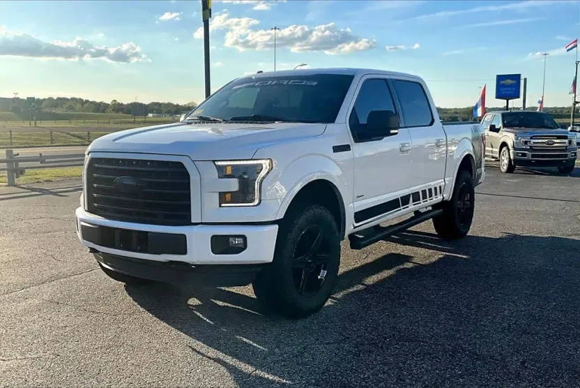 2016 Ford F-150 XLT photo 1