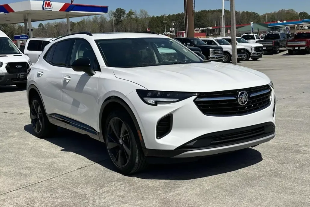 2023 Buick Envision Essence photo 1